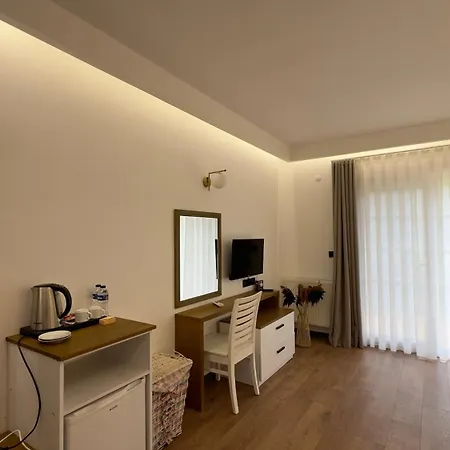 Alis Boutique Kaleköy